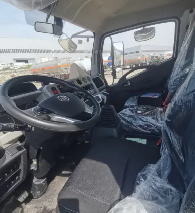 Dong feng Duolika 9.9m³ Oil Tank Truck