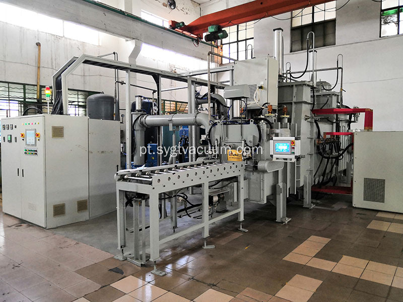 Forno de sinterização a vácuo contínuo de três câmaras