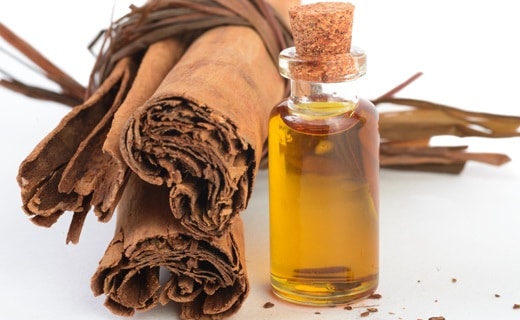 Natural cinnamon essential oil