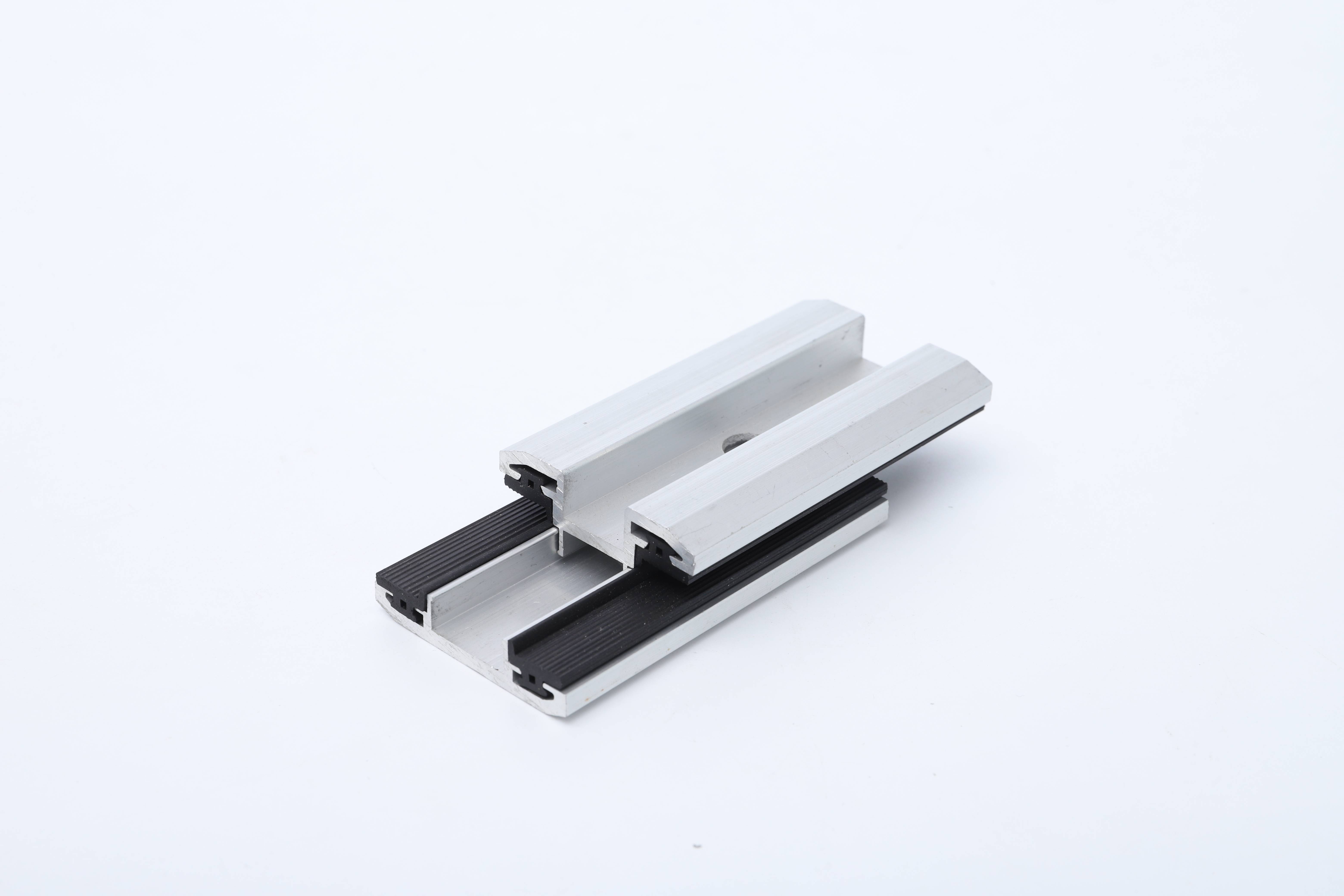 Aluminum end clamps for glass panels