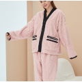 Pyjamas en toison corallien pour femmes