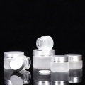 Pots à crème en verre dépoli avec capsule en aluminium