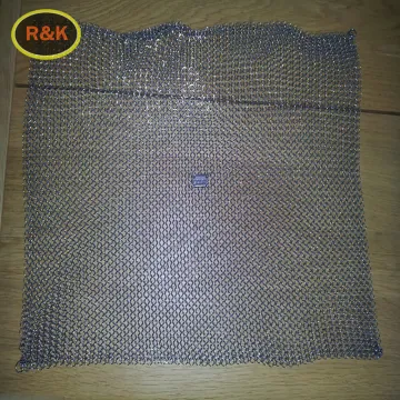 Stainless steel chain mail pan scrubber
