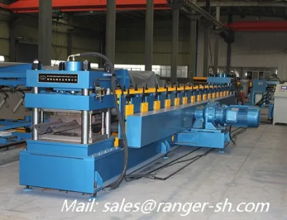 Construction material highway guardrail roll forming machine