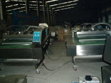 Coriander Broccoli Vacuum Packing Machine With Soft Bottom Track
