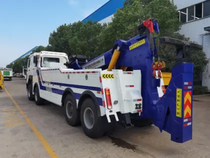 CLW Supply SINOTRUK HOWO Wrecker Truck