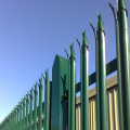 Hàng rào Palisade đầy màu sắc để trang trí sân vườn