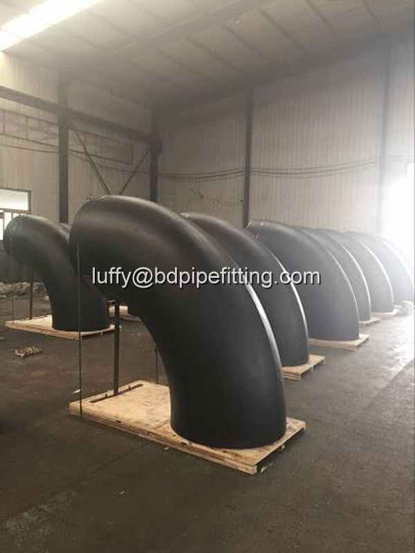 Alloy pipe fitting (33) Alloy pipe fitting (33)