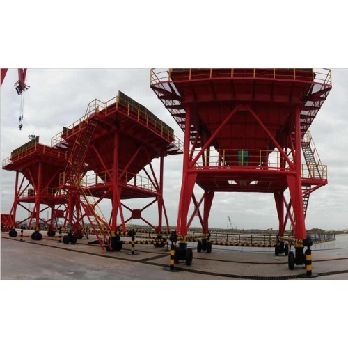 Dust Proof unloading Hopper Working with Portal Crane