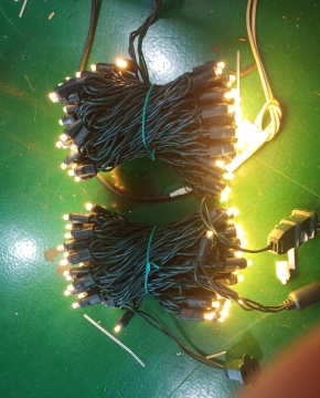 Werbung 100 5 mm warmes weißes LED -Weihnachtslichter