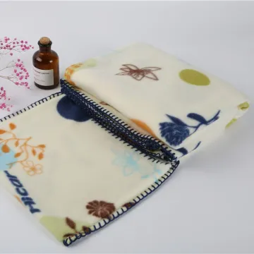 2020 design travel blanket OEM Color Logo new cute design plush folding pillow and blanket set car travel