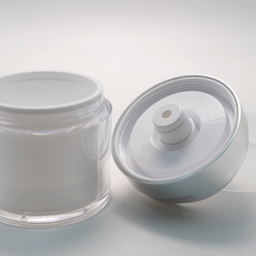 Plastic airless containers cosmetics