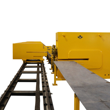 قص الصفائح شبه المنحرفة لإنتاج أعمدة الإنارة الفولاذية