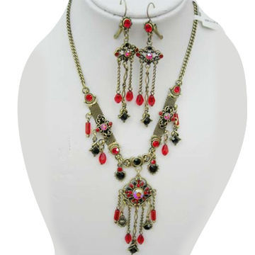 Fashionable Necklace and Earring Set, Anti-brass Plating