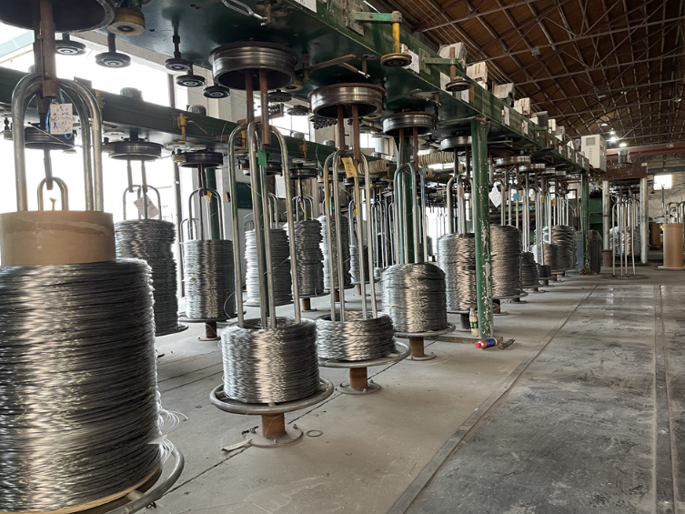 Stainless steel vacuum annealed wire