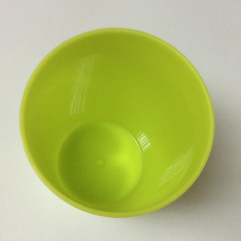 Tazza alta di plastica semplice per uso domestico