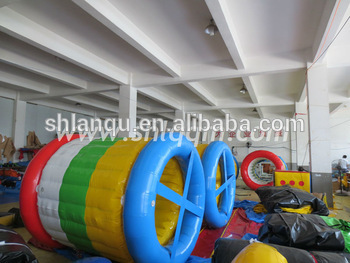 Exciting water game pvc inflatable water roller