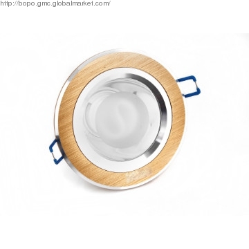 Vertical installed massify anti-fogging downlight