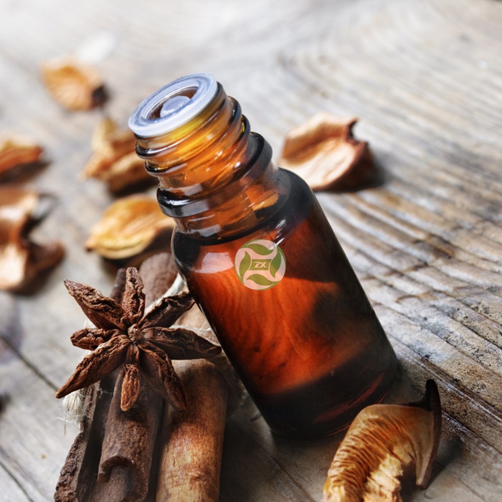 Uso de la piel del aceite del aceite del anís estelar al 100% puro y natural para el cuidado de la piel y el aroma