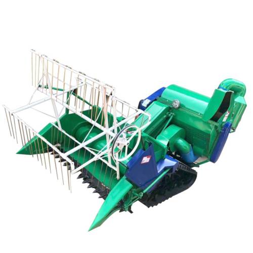 Small Rice Harvest Cutter Machine In Paddy Field