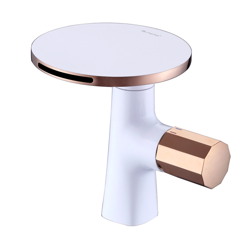 Louça sanitária Torneira de furo único para banheiro contemporâneo de montagem flexível