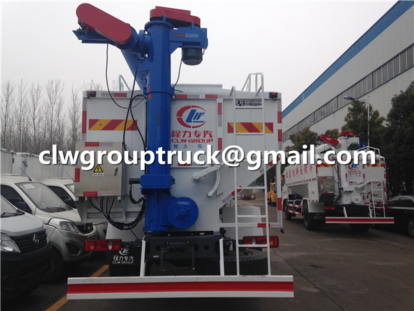 Bulk Carrier Feed Truck