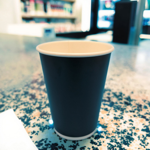 Opciones de vasos para bebidas frías de pared simple a prueba de fugas de 12 oz
