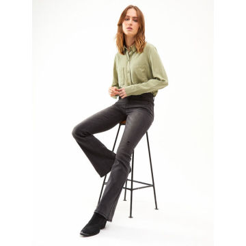 Ladies green cotton and linen texture casual shirt