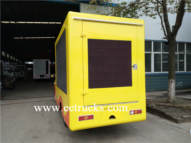 P4 P5 LED Mobile Advertising Trucks