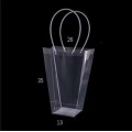 Sacolas elegantes de PVC com acabamento premium