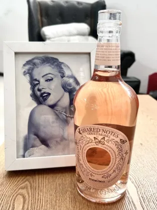 luxury design sparkling grape juice bottling