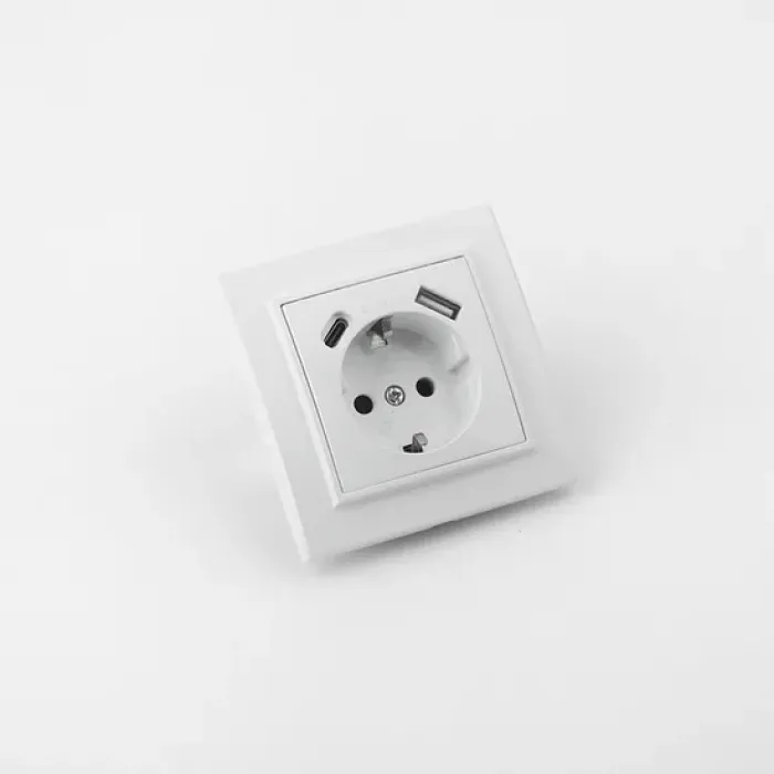 Antarmuka Soket Dinding Eropa USB Tipe C