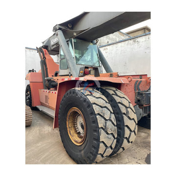 Digunakan Kalmar DRF450-60S5K 45 tan Container Reach Stacker untuk Pengangkutan Pelabuhan