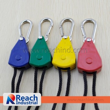 150LBS Colorful Canibiner Clip Rope Ratchet Filter Hanger pair /Manufacture in Ningbo