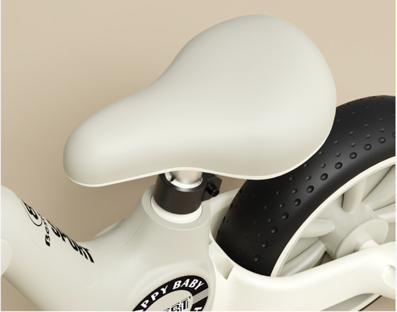 Children's balance bike with auxiliary wheels