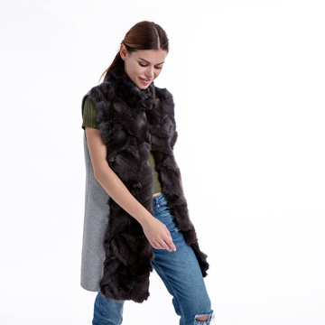 Gilet di pelliccia e cashmere alla moda