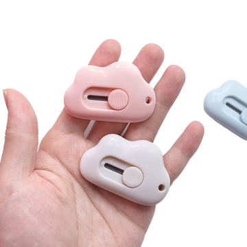 Creative Cartoon Cloud Portable Mini Utility Knife - 3 kolory