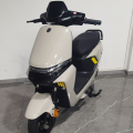 Πρακτική ηλεκτρική μοτοσικλέτα δύο θέσεων