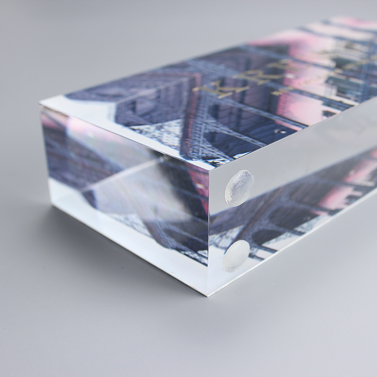 A 3r0053 Acrylic Countertop Display Case