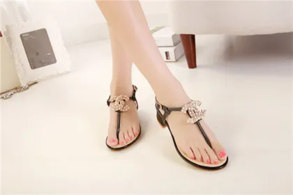 Glamorous Metal Shoe Buckle Women`s Charms Ornaments