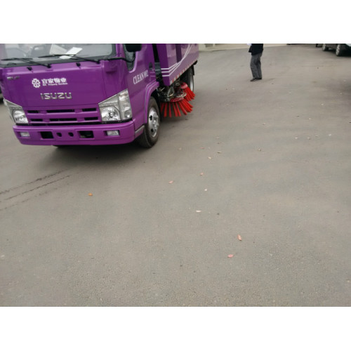 Caminhão de limpeza de varredura de capacidade de carga de 4 toneladas
