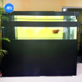 Tangki ikan besar modern dengan desain yang elegan