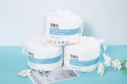 Facial Cleansing Wipes with Soft Towel Design