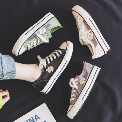 Zapatos de malla de aire bordado lienzo de estudiante pequeño blanco