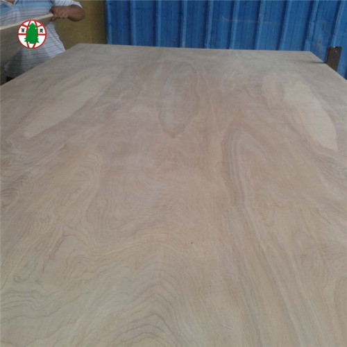 Madera contrachapada de roble de primera clase para muebles