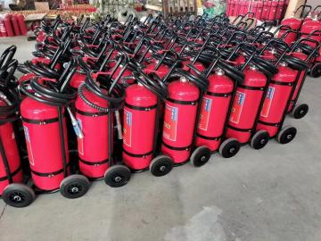 Extintor de carrinho de 30 kg de CO2