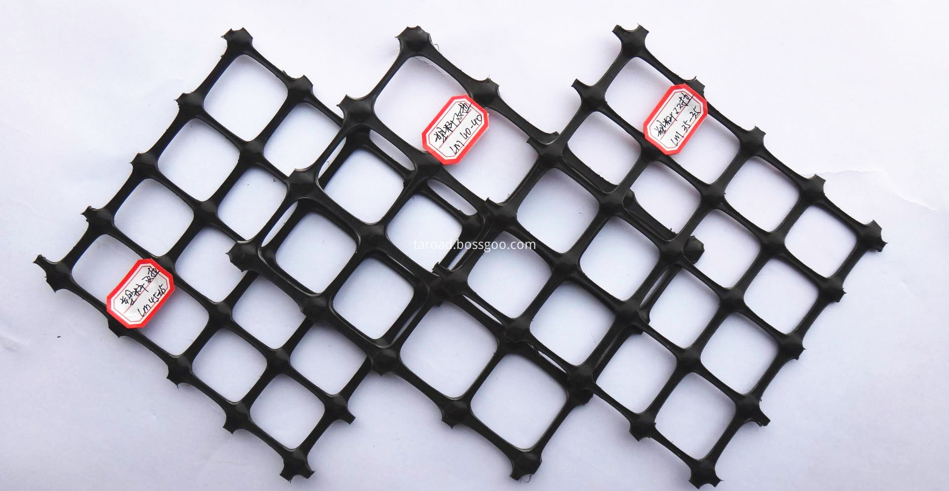 PP biaxial geogrid reinforced retaining wall