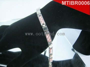 Pink inlaid fashion titanium bracelet to woman ,custom design free allergy woman titanium bracelet
