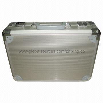 Aluminum Gun Case with Gray Stripe PVC Surface, Metal Corners and Sponge Inside