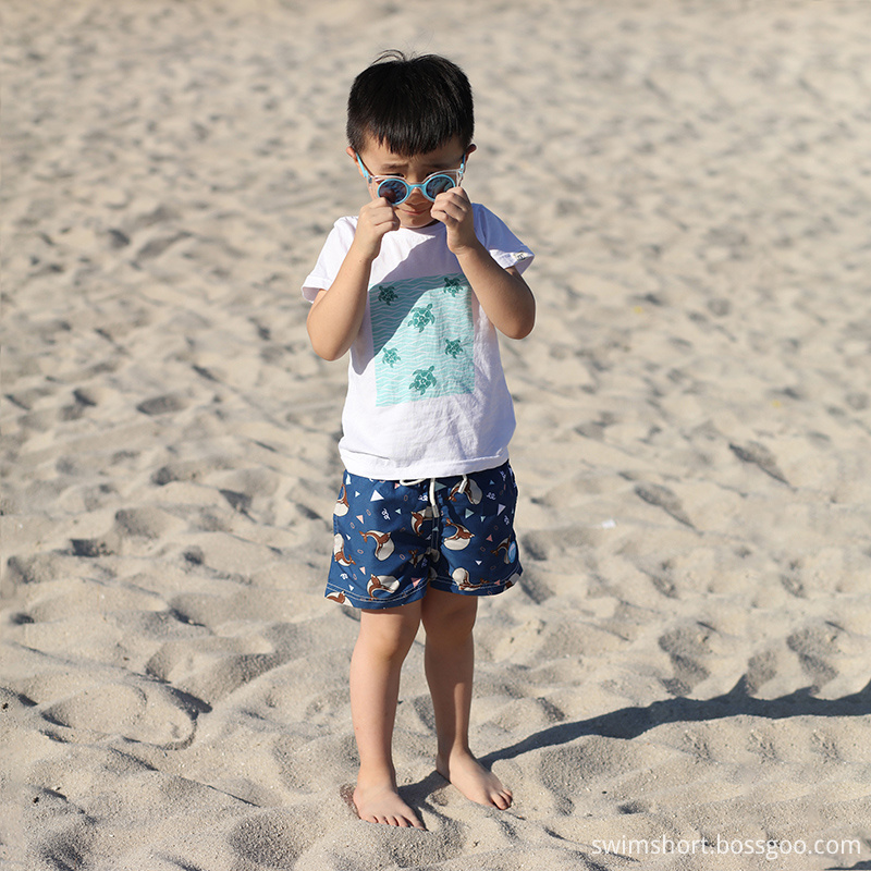 Short de natación para niños con estampado mágico de poliéster